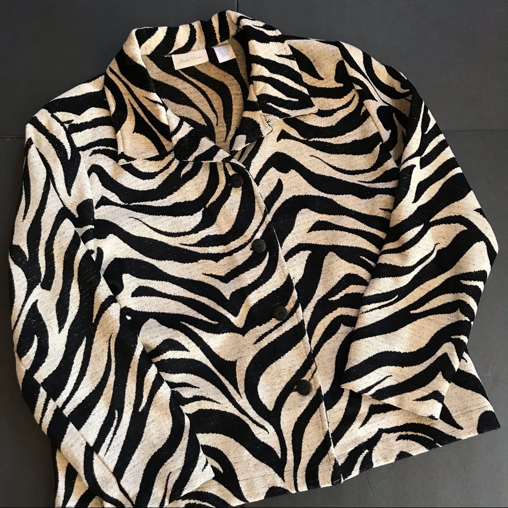 Studio Works Women’s Blazer Jacket Animals Print Size Large Black/Ivory Buttons